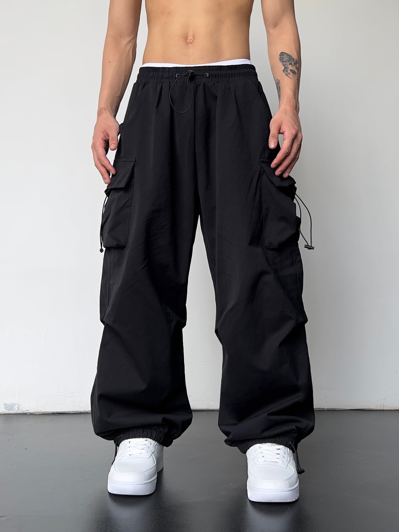 Jake Black Oversized Cargo Pants – Indian Shirt Company